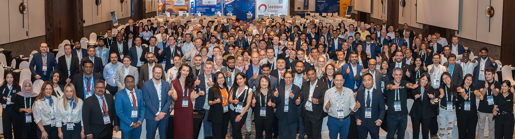 Dubai_Group_Photo